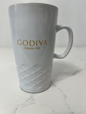 Mug Godiva Belgium 1926 16 oz  Stoneware Basket Weave